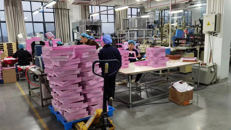 广州食用油灌装机批发市场：揭秘选购关键**